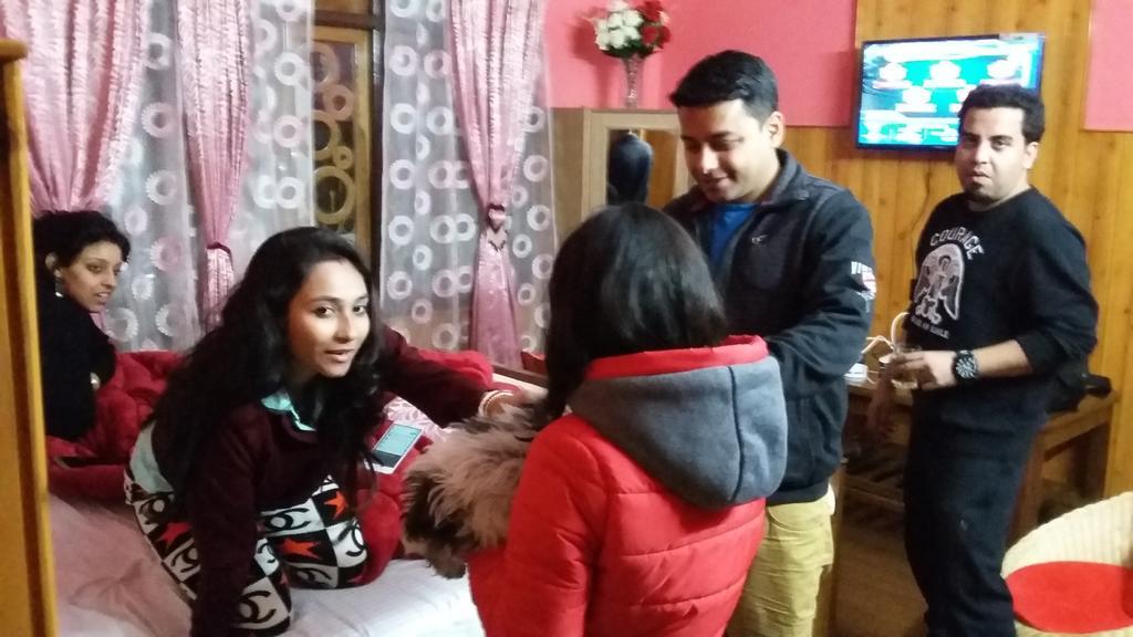 Tharbaling Homestay Darjeeling  Eksteriør billede